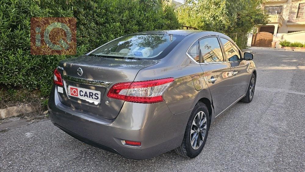 نيسان سنترا